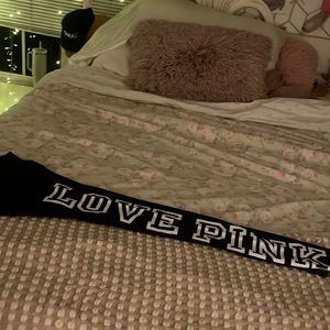 PINK/ Victoria secret black and white “LOVE PINK” leggings!!